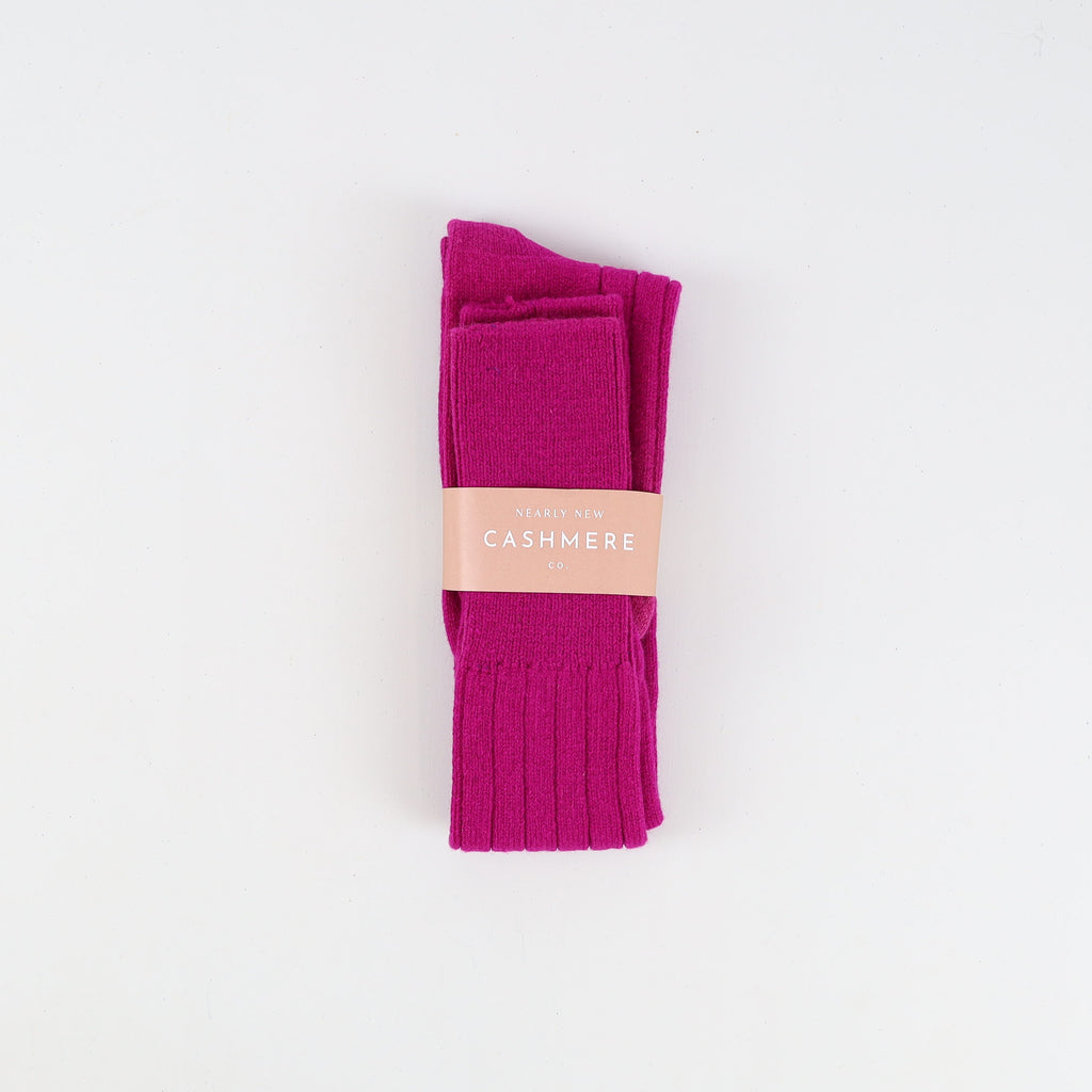 Men's Brand New Scottish Deep Magenta Cashmere Shooting Socks UK 6-8