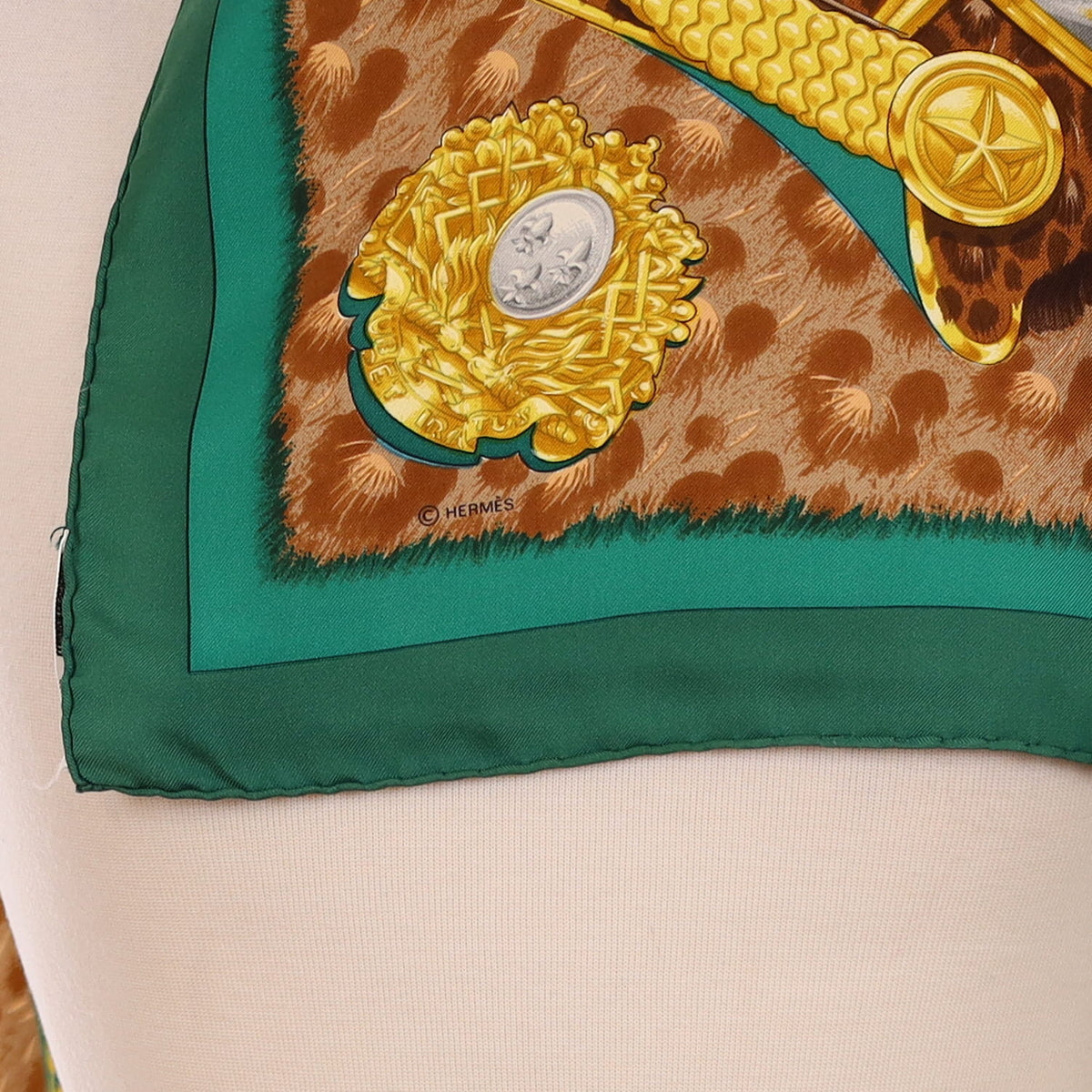 Hermès Casques et Plumets Silk Scarf