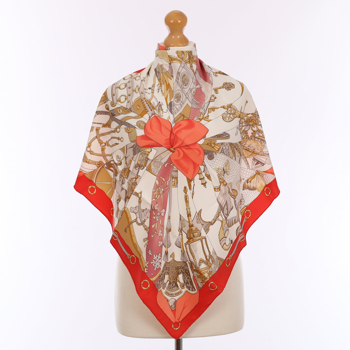 Pristine Boxed Hermès 70 Soleil de Soie Silk Scarf