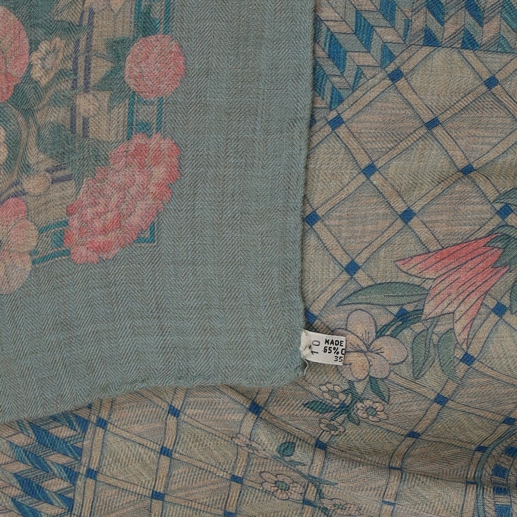 Boxed Hermès Jeux de Paille Silk and Cashmere Scarf