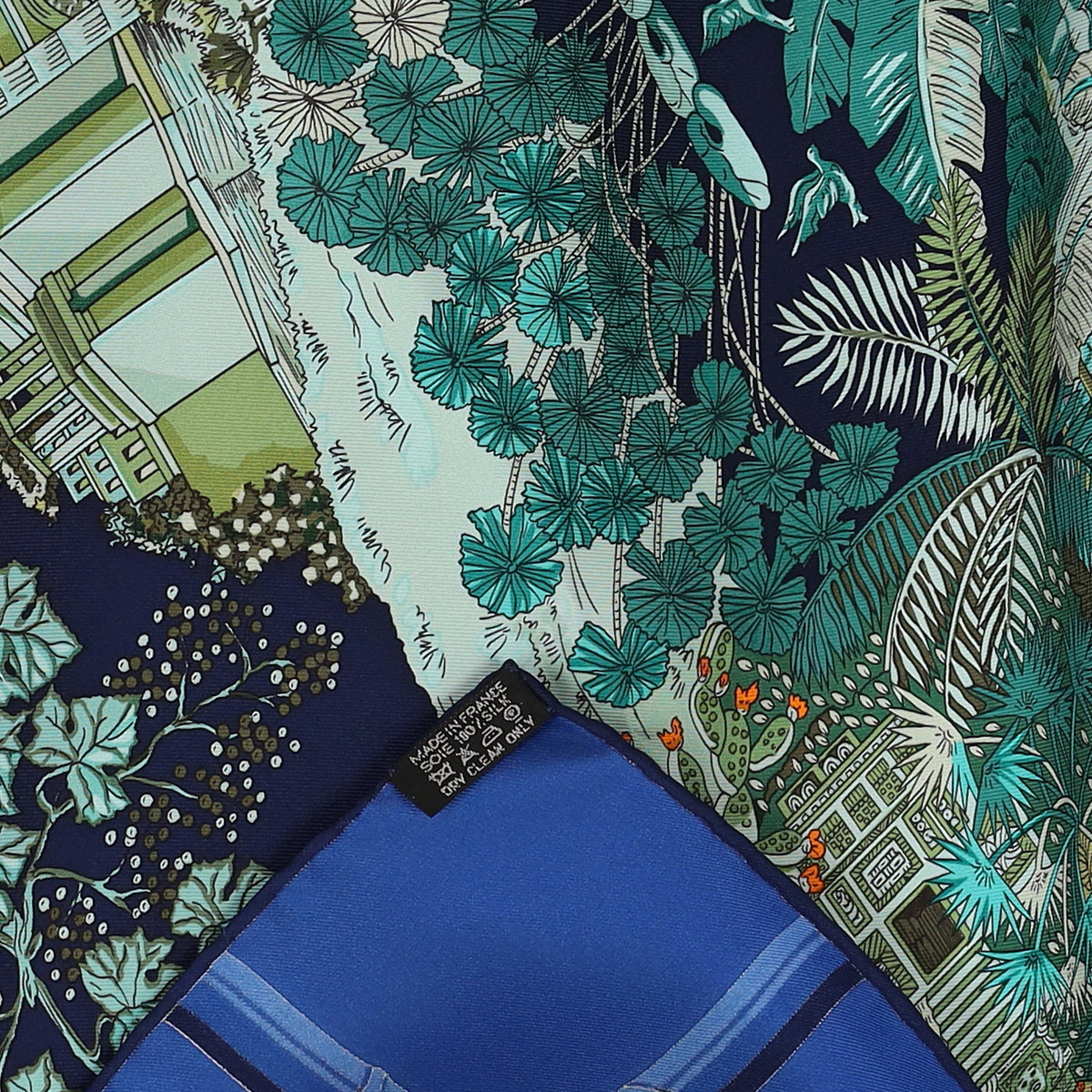 Brand New Boxed Hermès Jardins D'hiver Silk Scarf Quite Rare