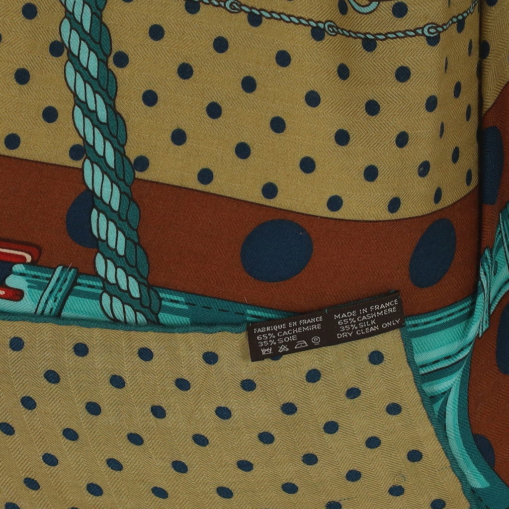 Boxed Hermès Clic Clac Cashmere and Silk Shawl
