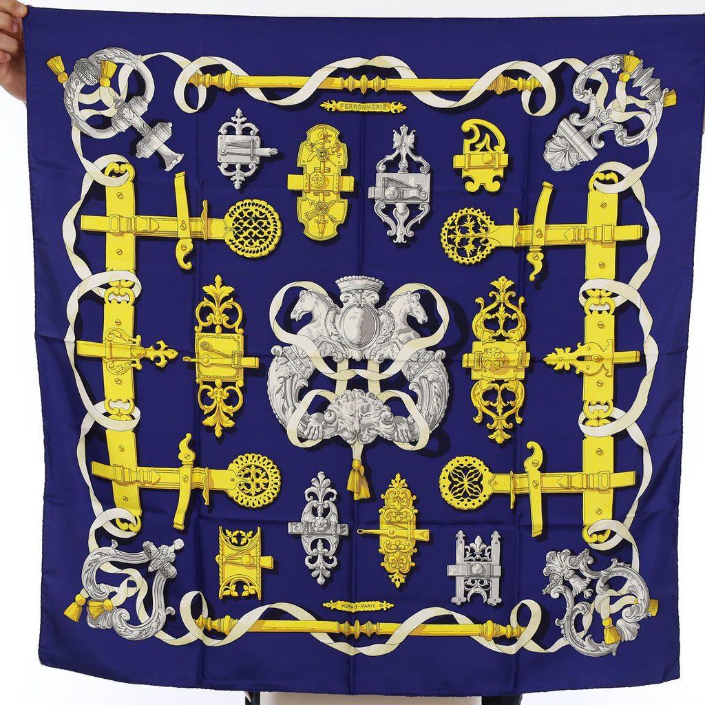 Pristine Boxed Hermès Ferronnerie Silk Scarf