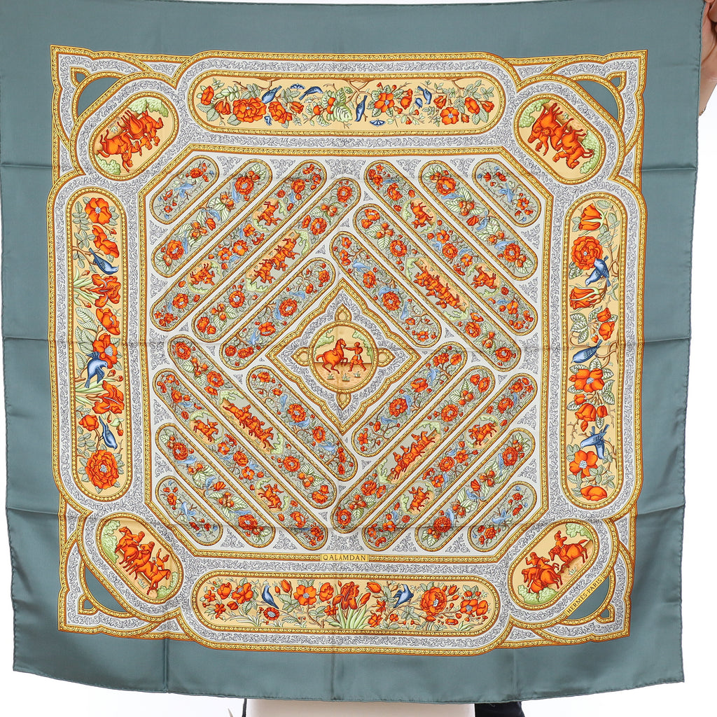 Pristine Boxed Hermès Qalamdan Silk Scarf