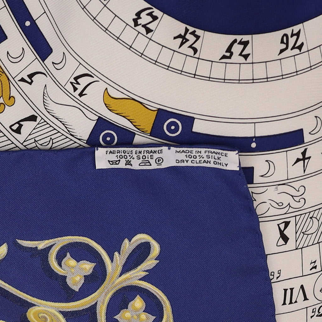 Boxed Hermès Dies et Hore Silk Scarf