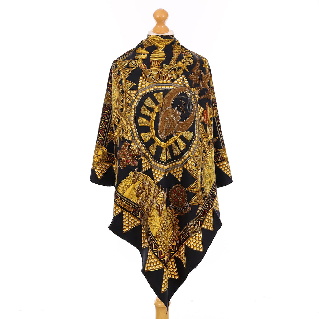 Pristine Boxed Hermès L'or des Chefs Silk Scarf