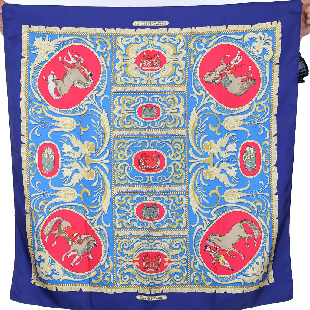 Hermès La Présentation Silk Scarf