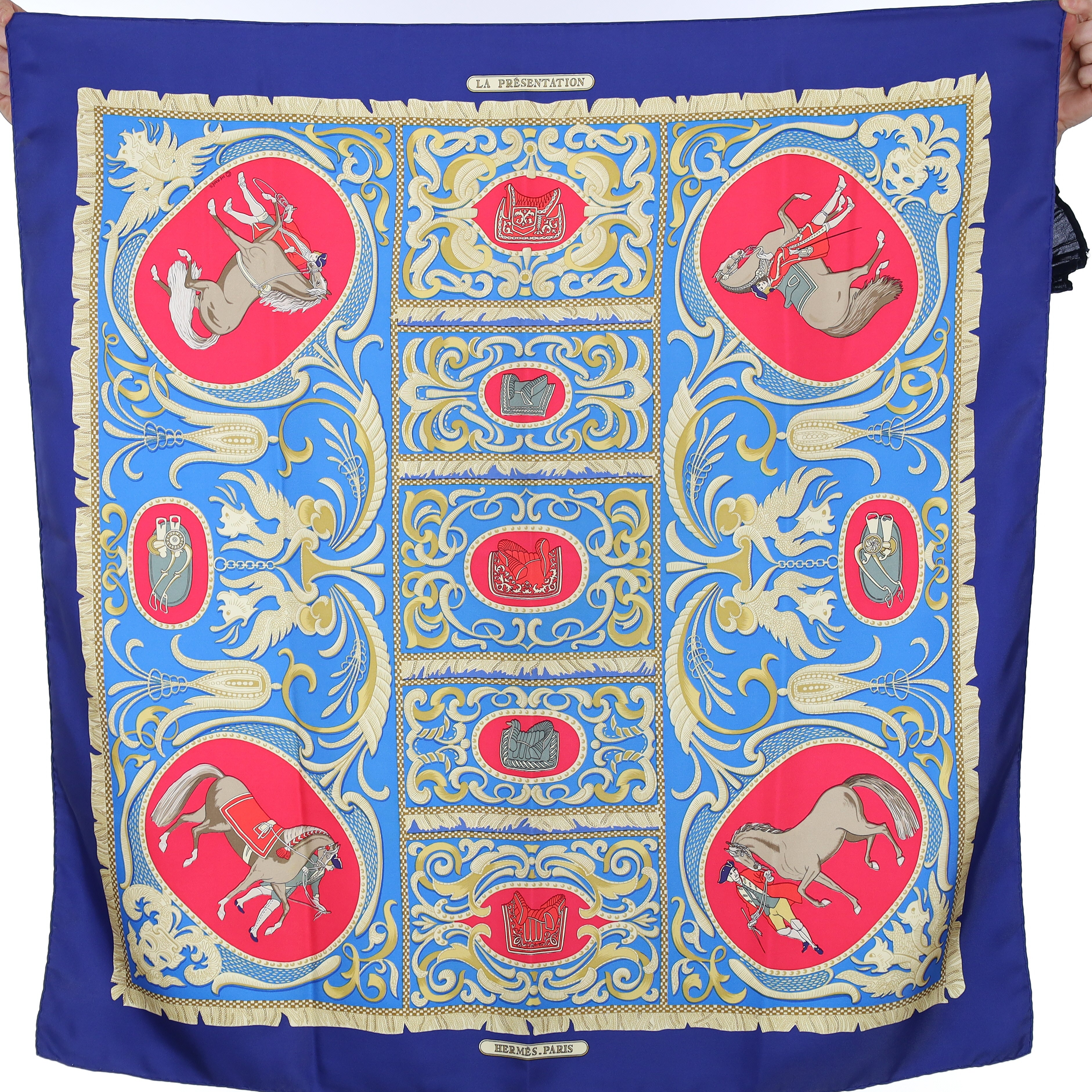 Hermès La Présentation Silk Scarf