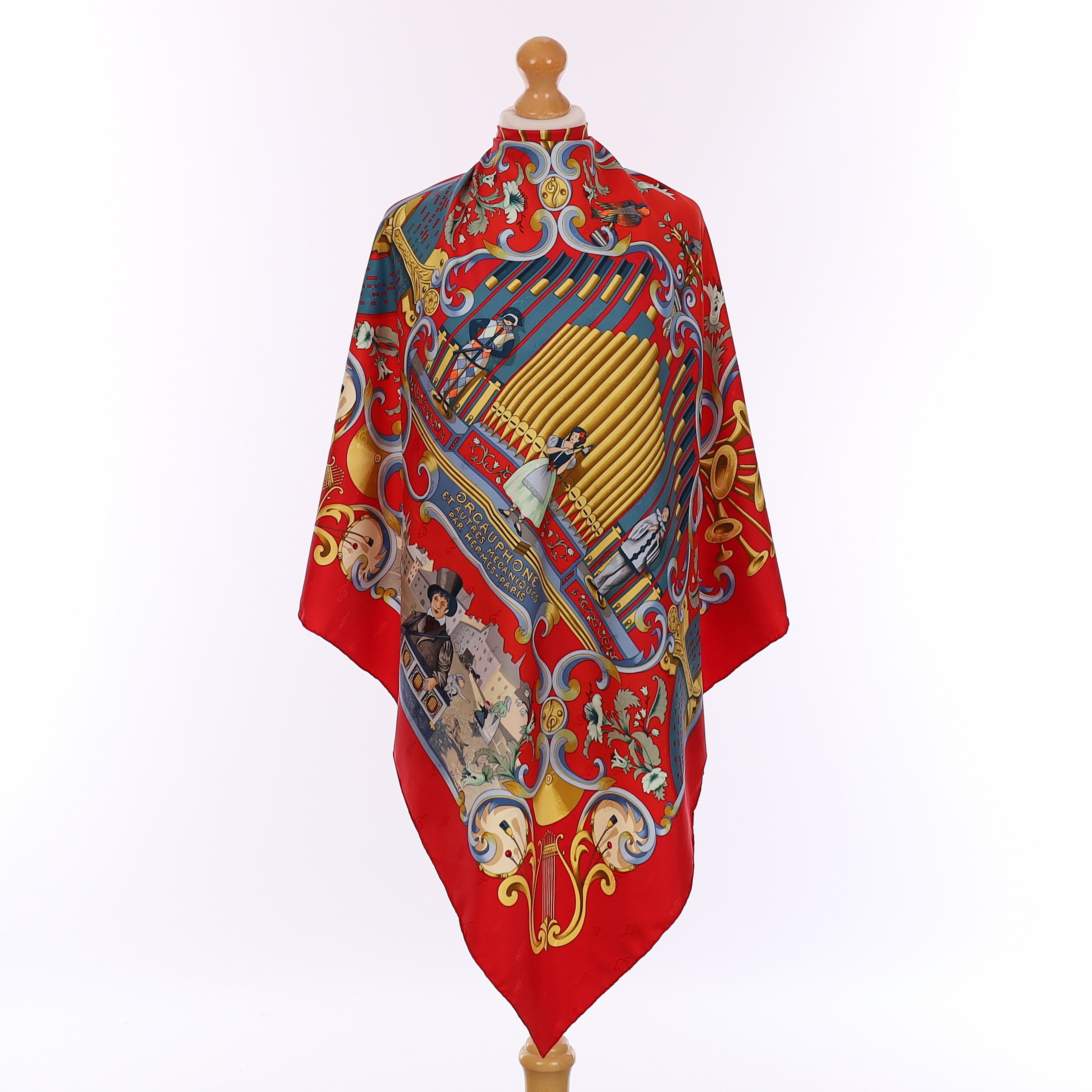 Pristine Hermès Orgauphone Silk Scarf