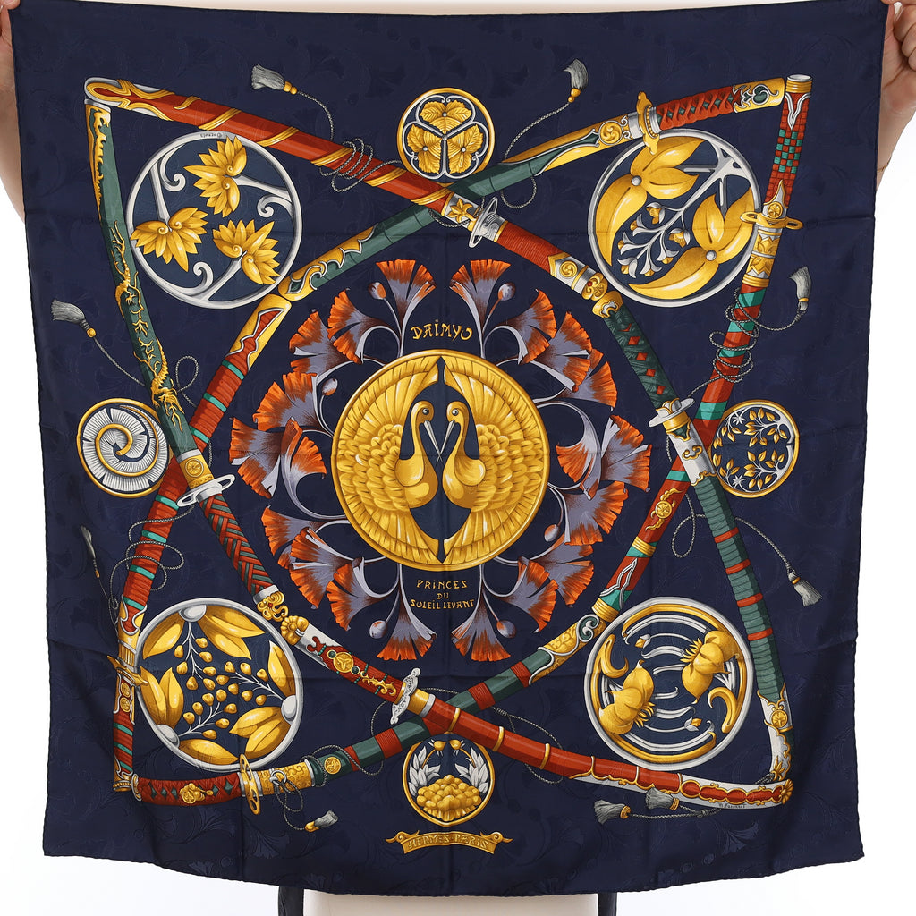 Pristine Hermès Daïmyo Silk Scarf
