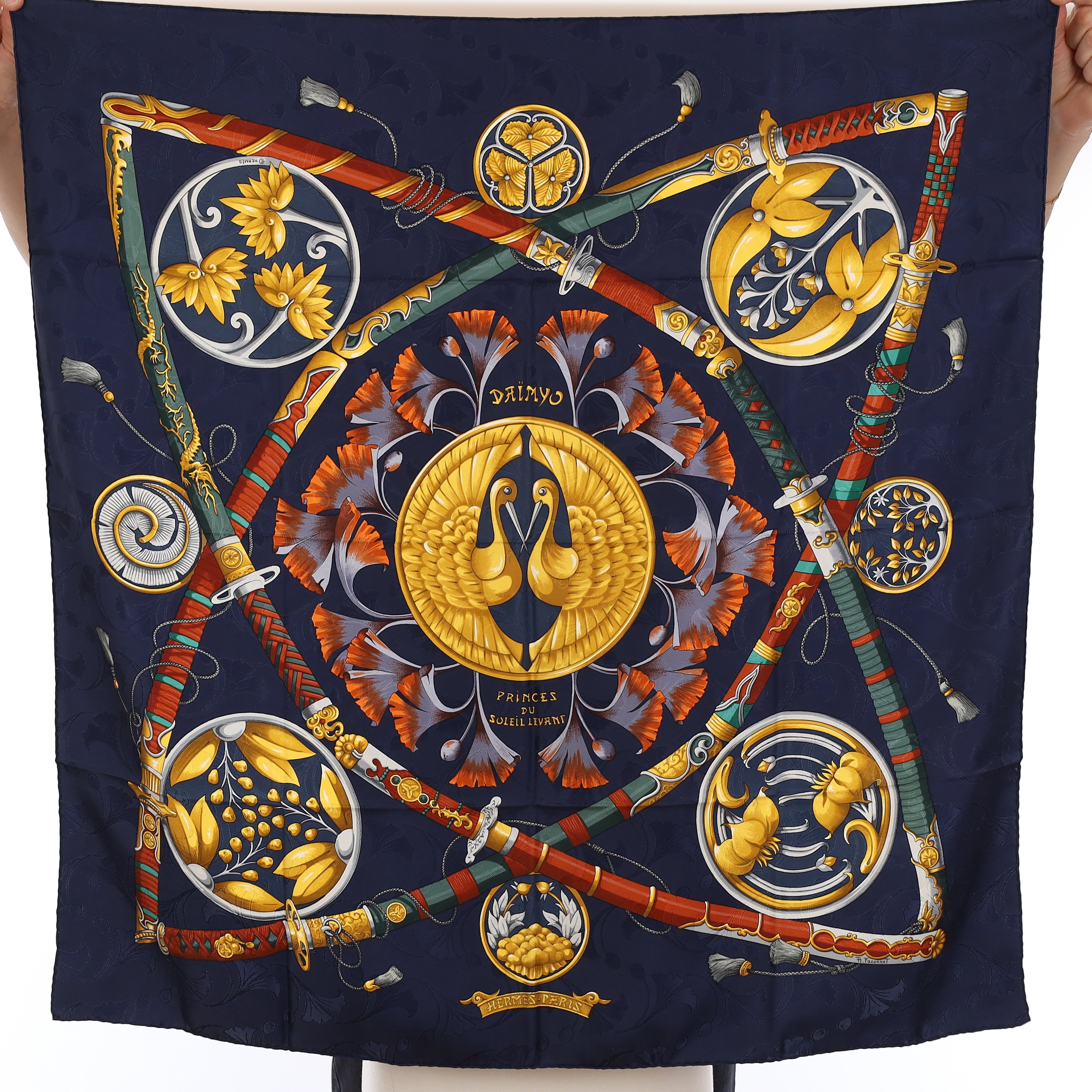 Pristine Hermès Daïmyo Silk Scarf