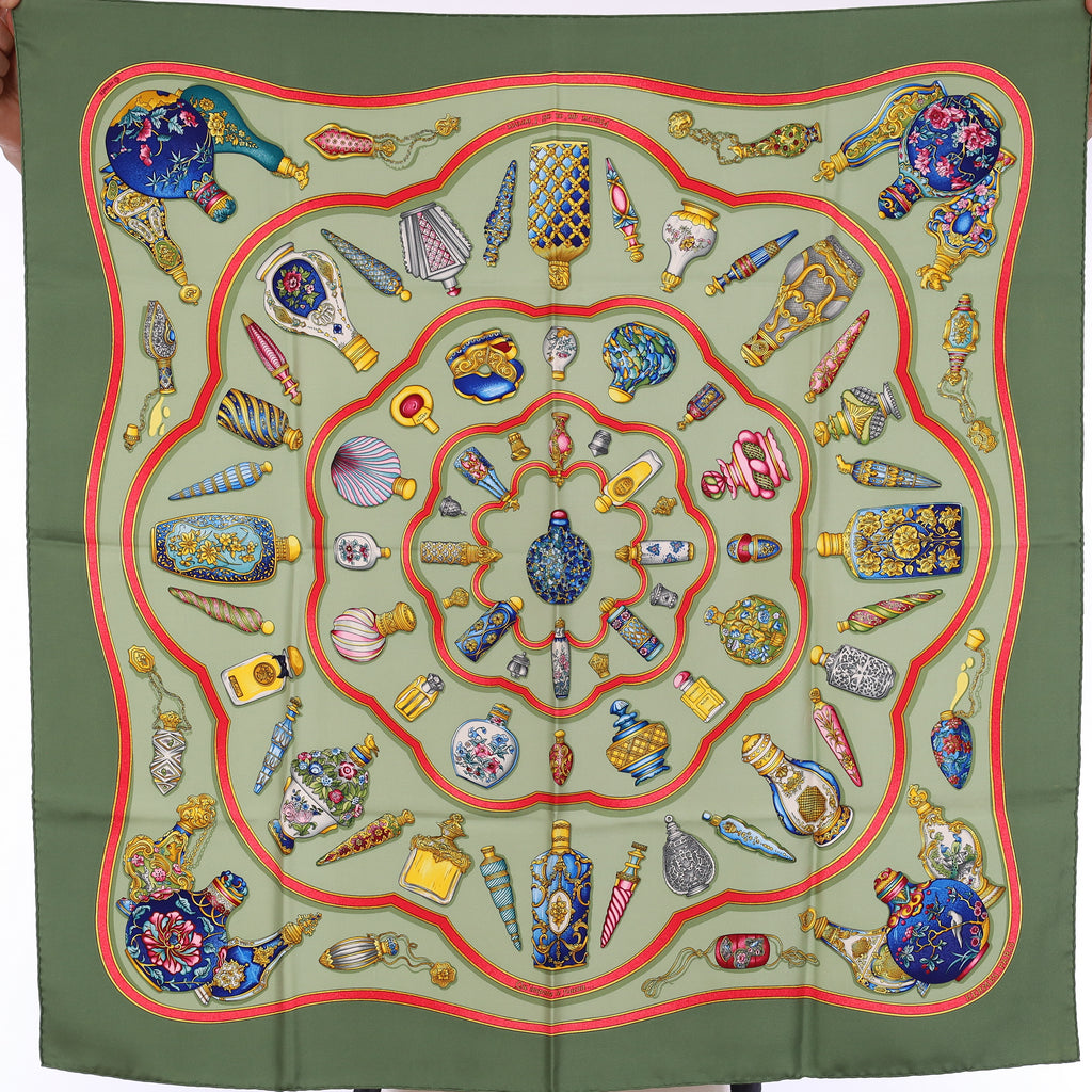 Pristine Hermès Qu Importe Le Flacon Silk Scarf