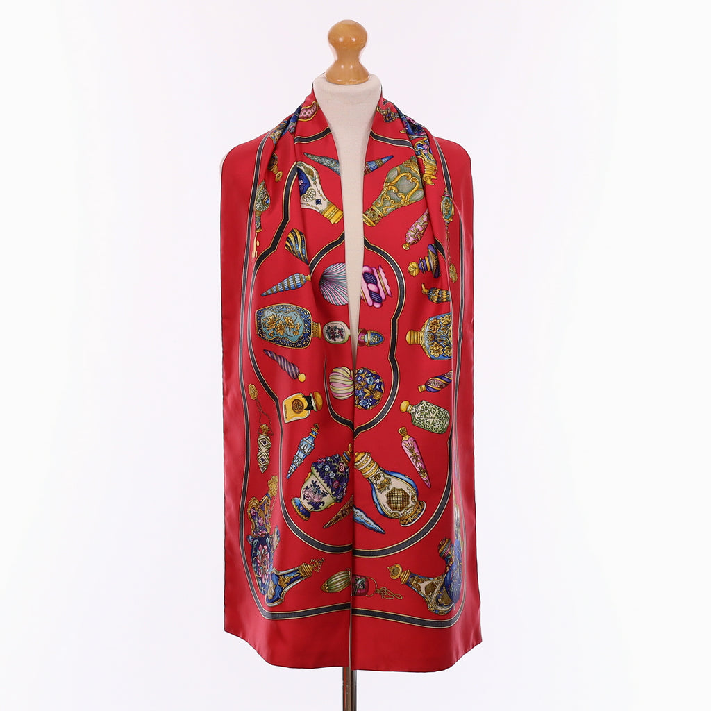 Pristine Hermès Qu Importe Le Flacon Silk Opera Scarf