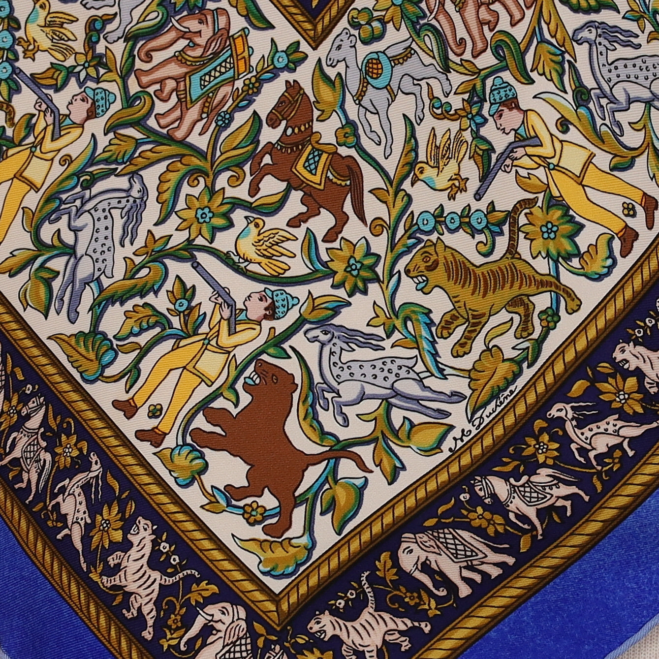 Hermès Chasse en Inde Silk Scarf