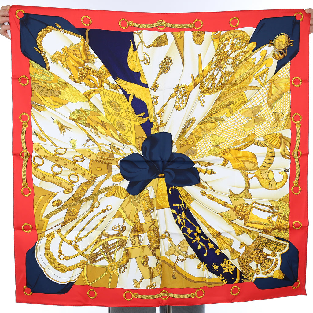 Brand New Boxed Hermès Soleil de Soie Silk Scarf