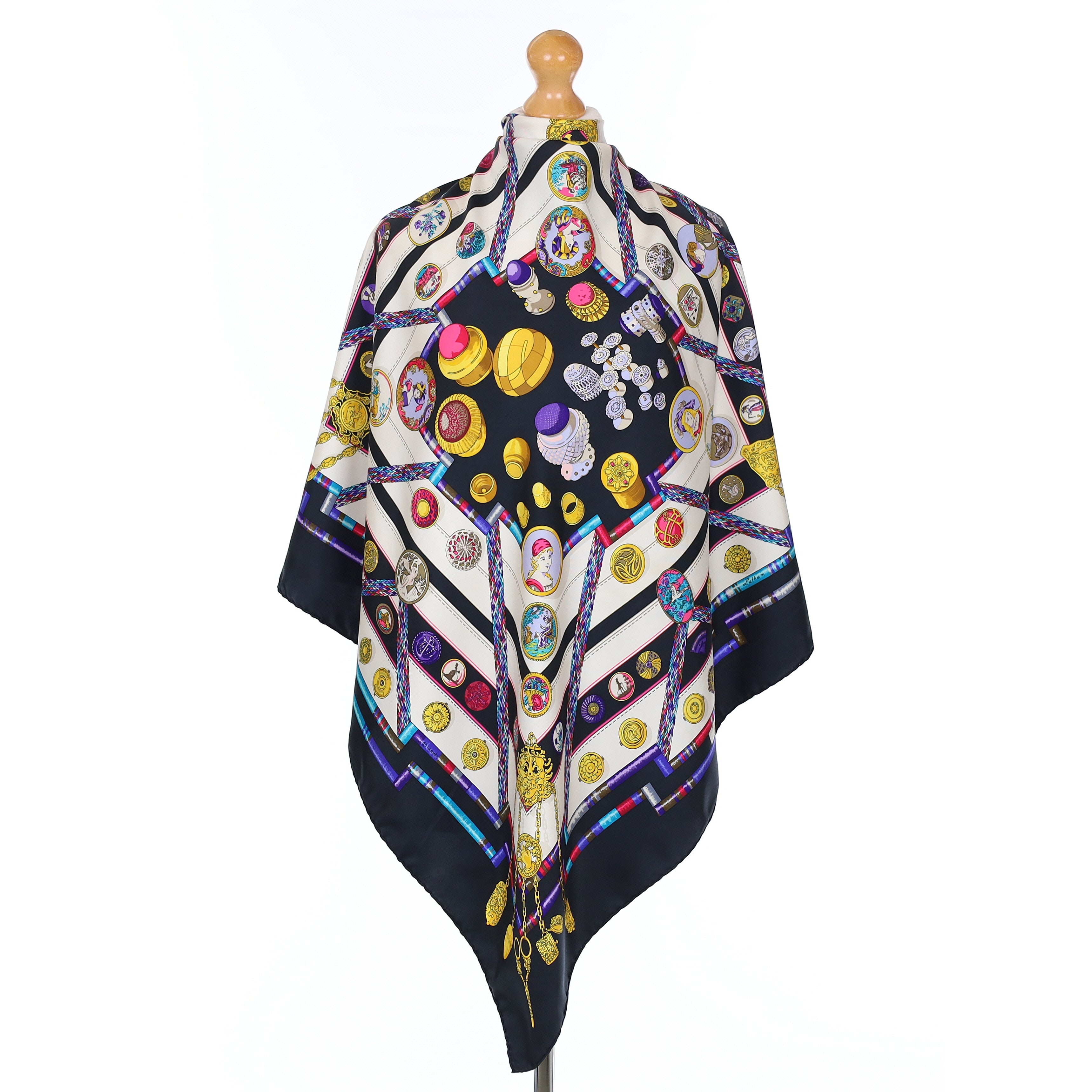 Hermès Petite Main Silk Scarf