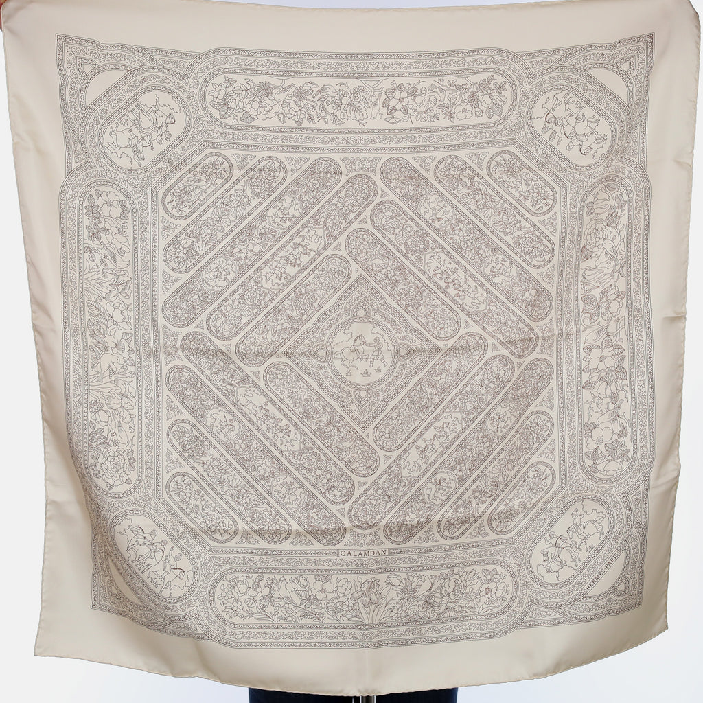 Pristine Boxed Hermès Qalamdan Vintage Silk Scarf