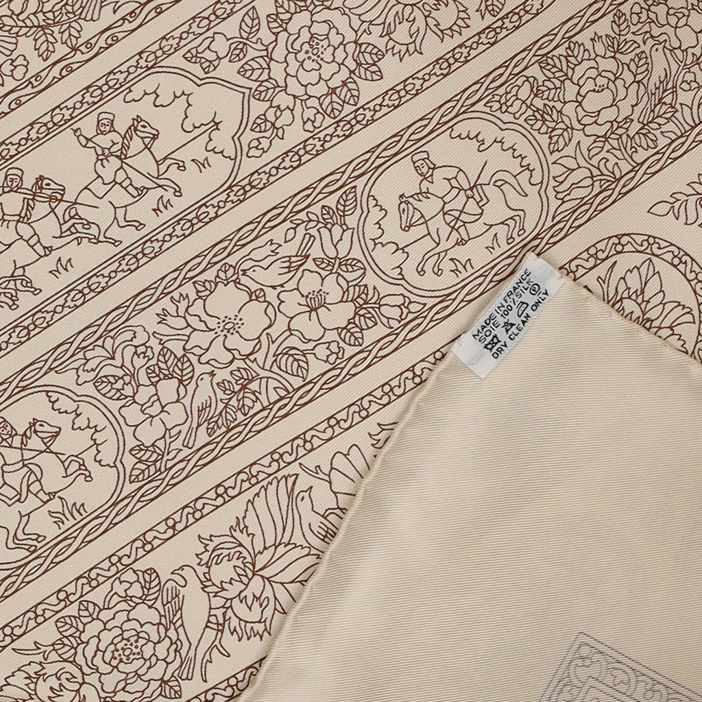 Pristine Boxed Hermès Qalamdan Vintage Silk Scarf