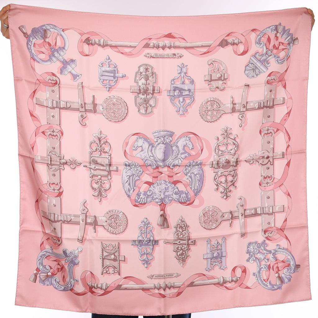 Brand New Boxed Hermès Ferronnerie Silk Scarf