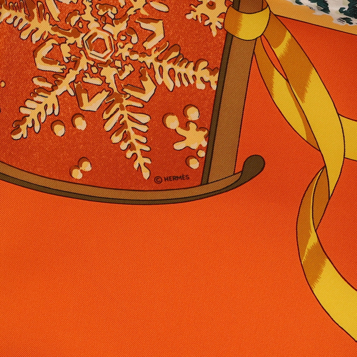 Brand New Boxed Hermès Neige d'Antan Silk Scarf Quite Rare