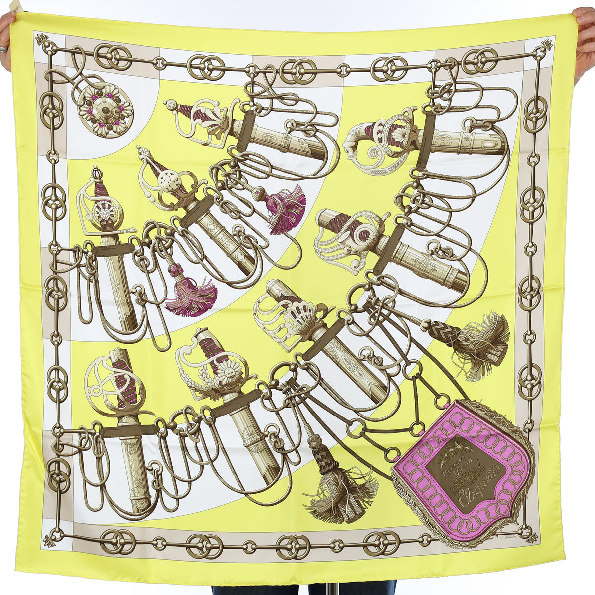 Brand New Boxed Hermès Cliquetis Vintage Silk Scarf