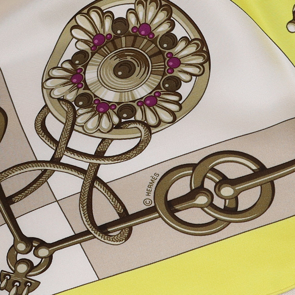 Brand New Boxed Hermès Cliquetis Vintage Silk Scarf