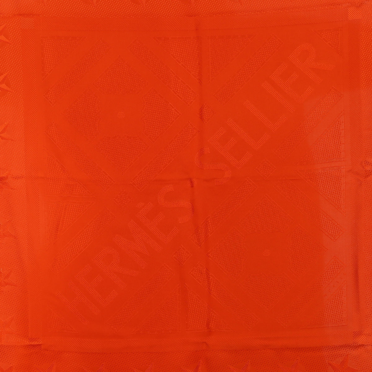 Pristine Boxed Hermès Carré 90 Jacquard Silk Scarf