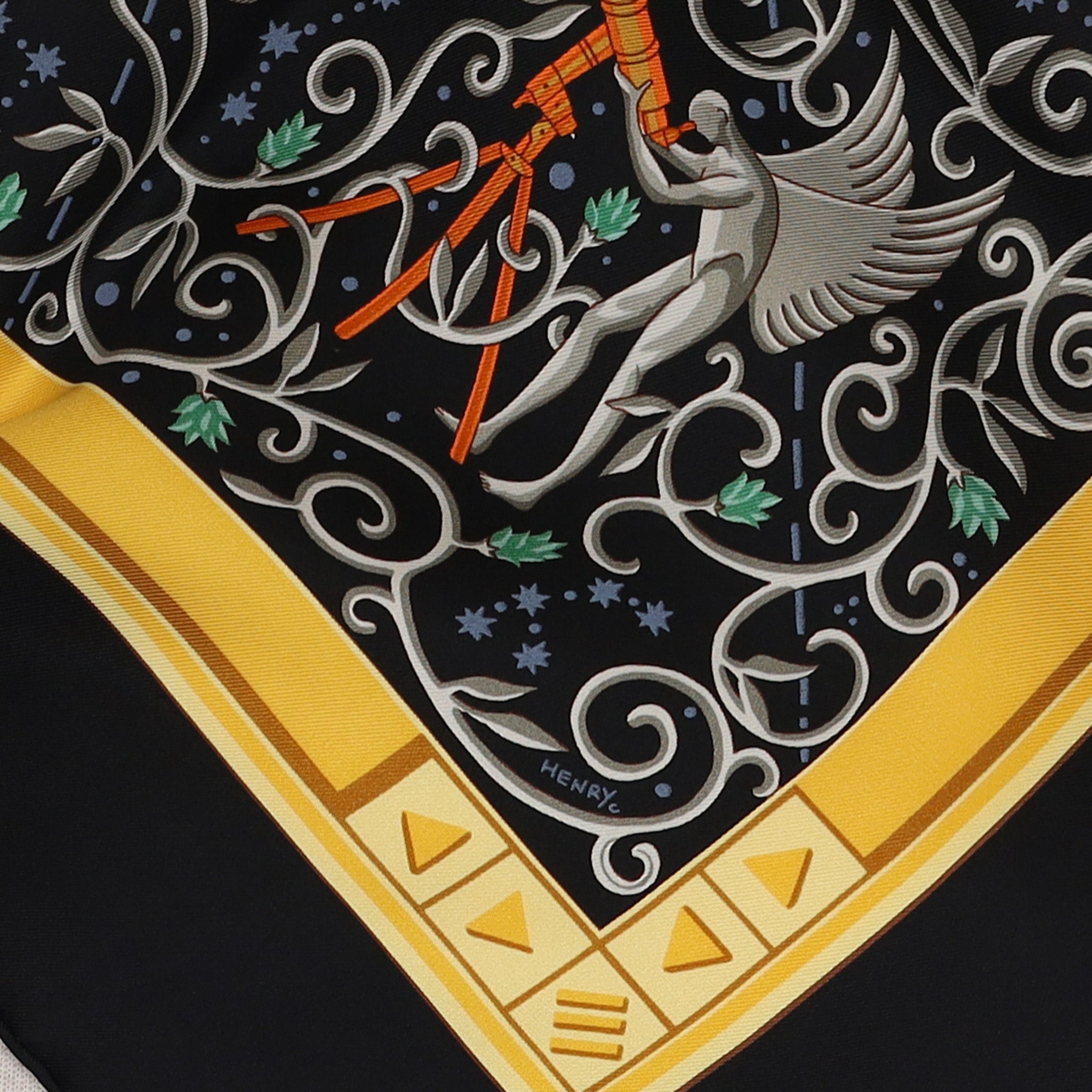Boxed Hermès www.hermes.com Vintage Silk Scarf