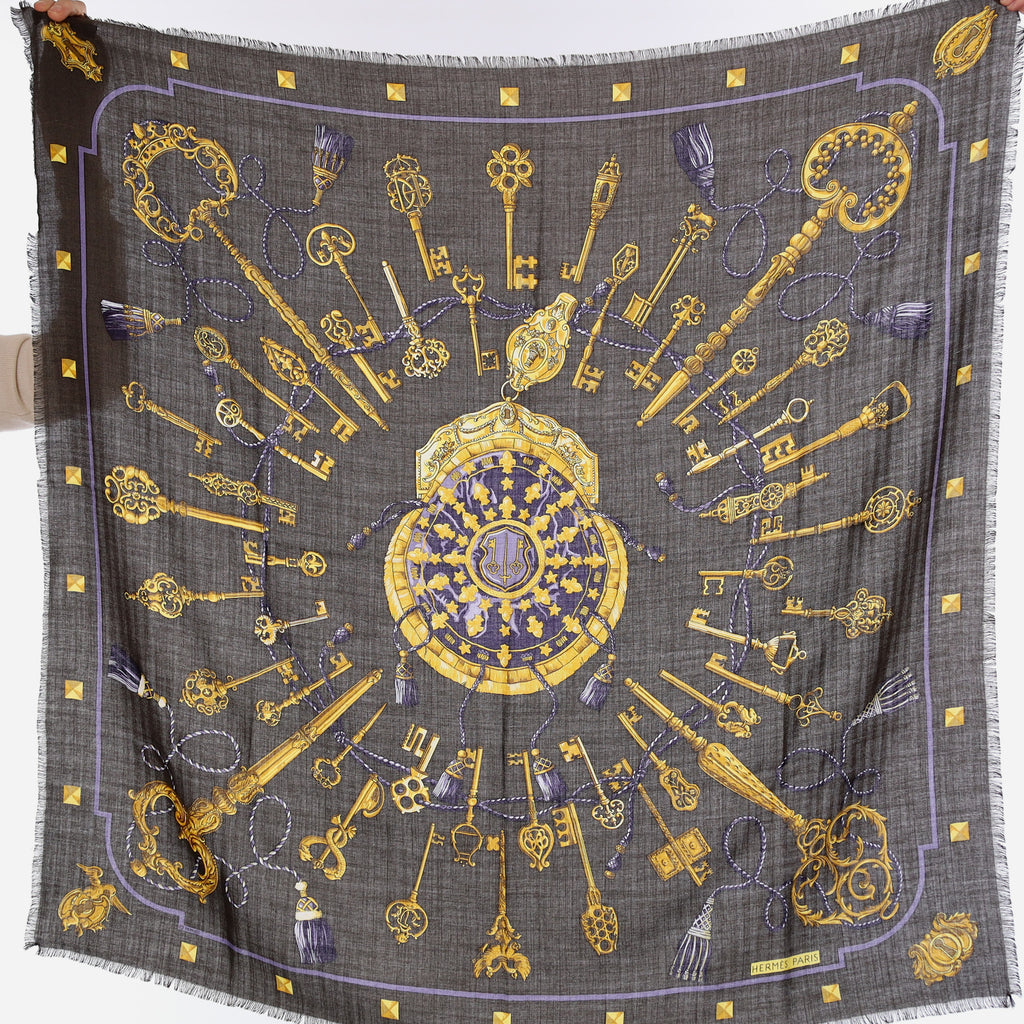 Pristine Boxed Hermès Les Clefs Cashmere Silk Scarf