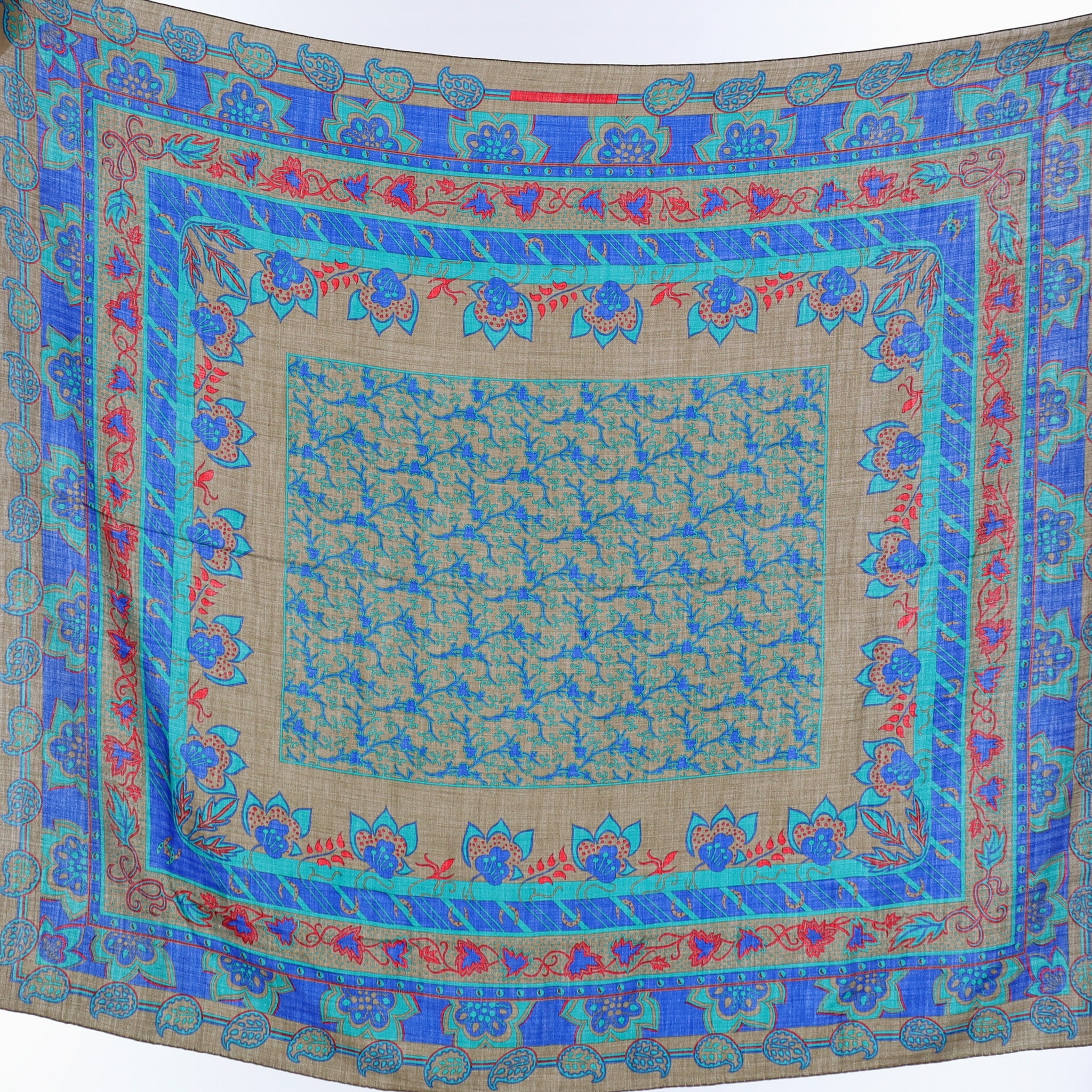 Boxed Hermès Fleurs et Feuilles Cashmere and Silk Shawl