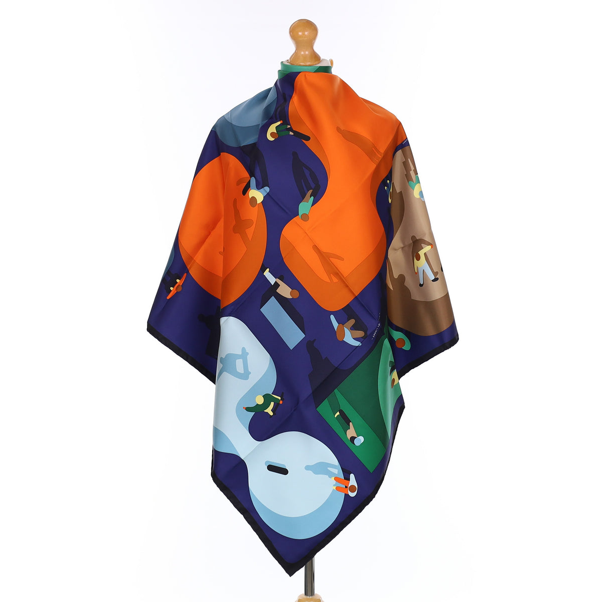 Brand New Boxed Hermès Figures Libres Vintage Silk Scarf