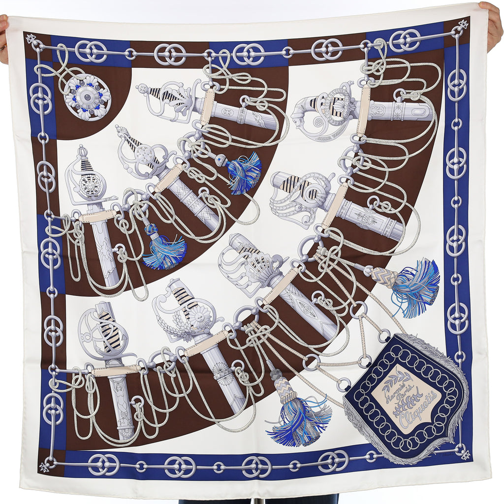 Pristine Boxed Hermès Cliquetis Silk Scarf