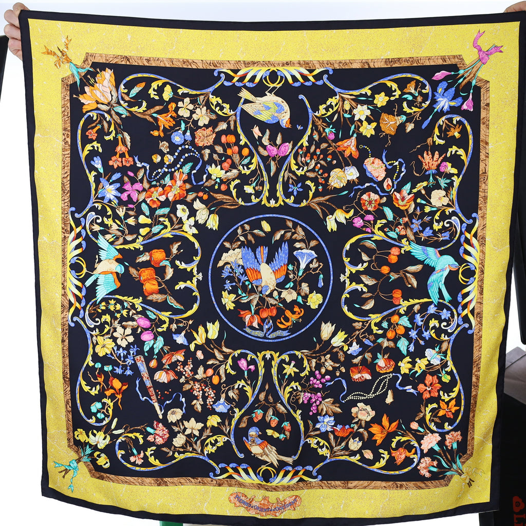 Pristine Hermès Pierres d'Orient et D'Occident Silk Scarf