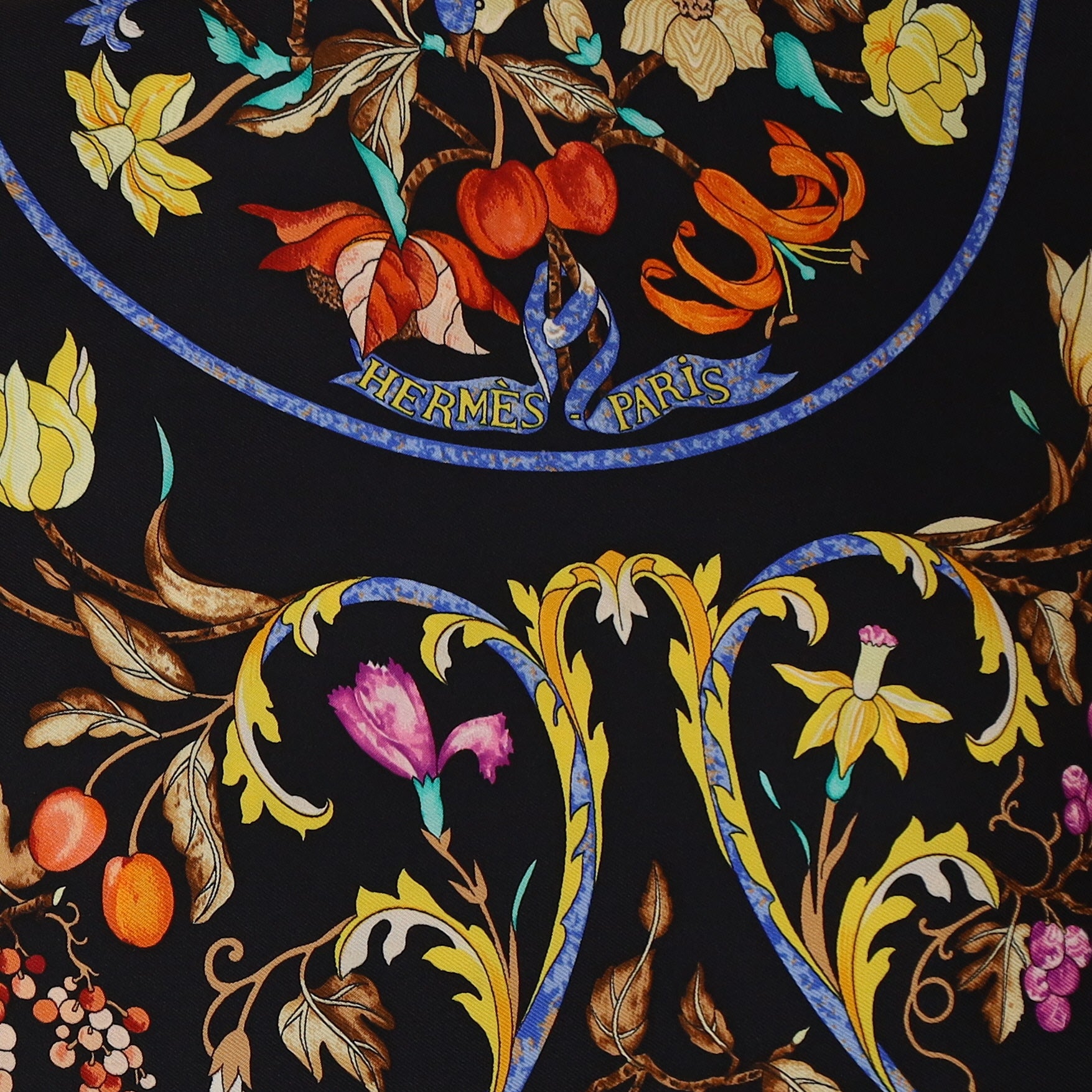 Pristine Hermès Pierres d'Orient et D'Occident Silk Scarf