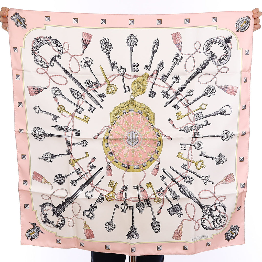 Brand New Boxed Hermès Les Clefs Silk Scarf
