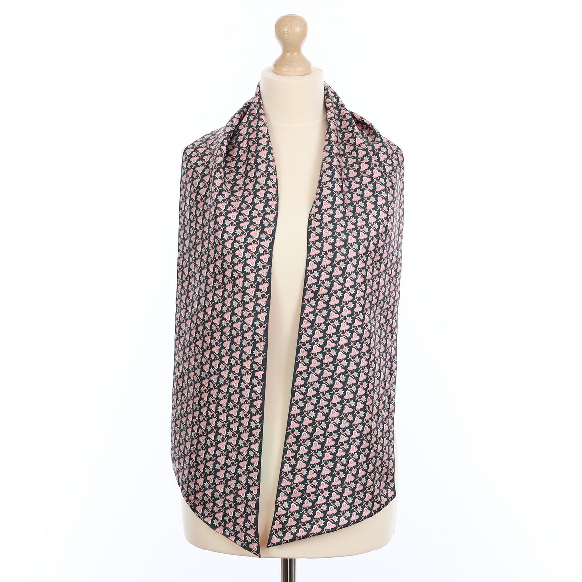 Brand New Boxed Hermès Brides de Gala En Desordre Silk Maxi Twilly