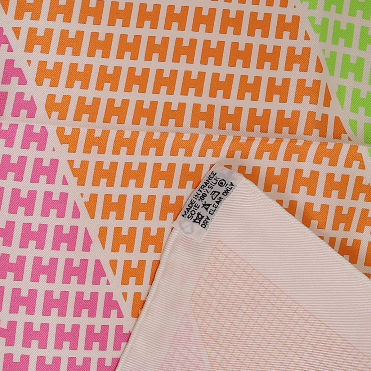 Brand New Boxed Hermès H en Biais Silk Scarf