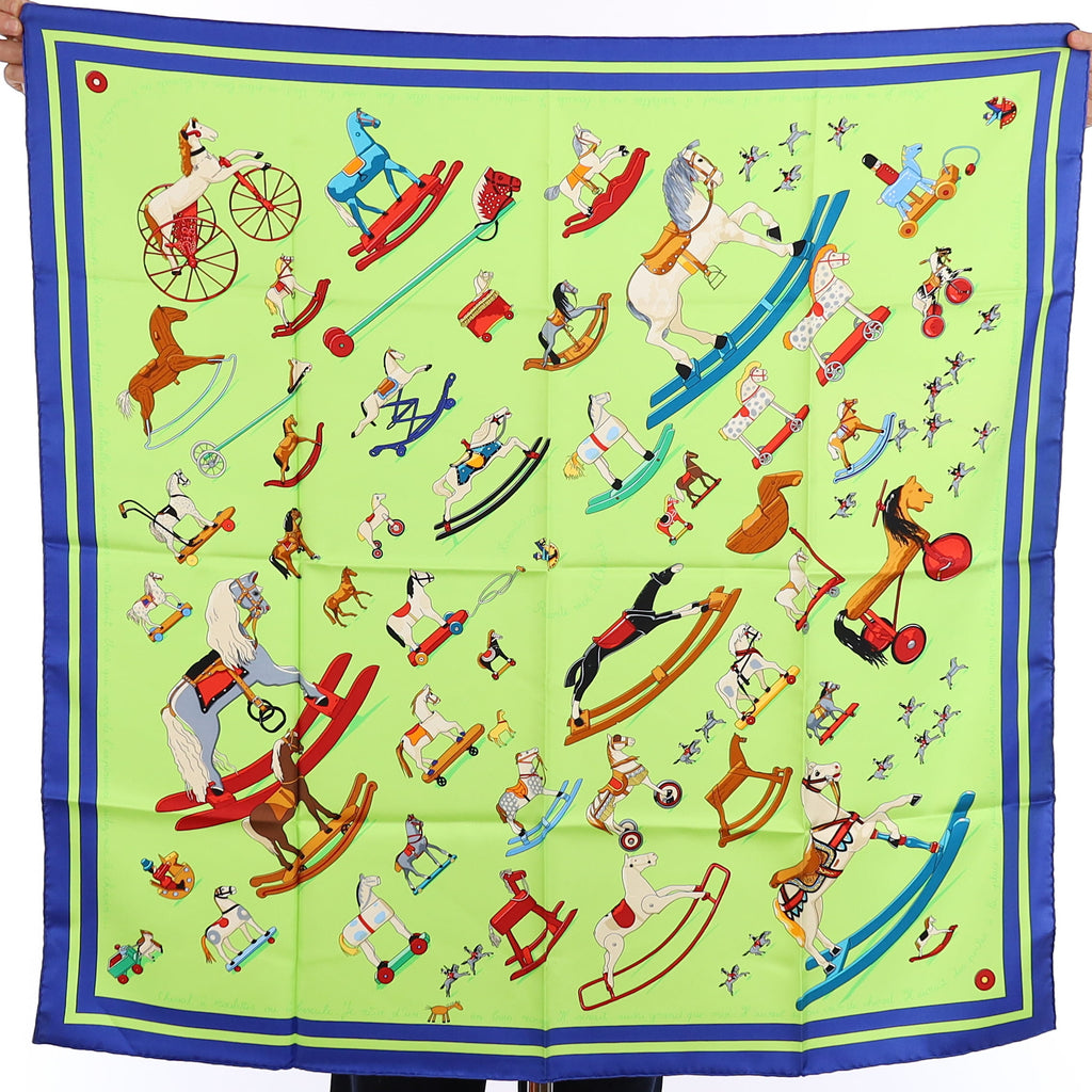 Brand New Boxed Hermès Raconte Moi le Cheval Silk Scarf