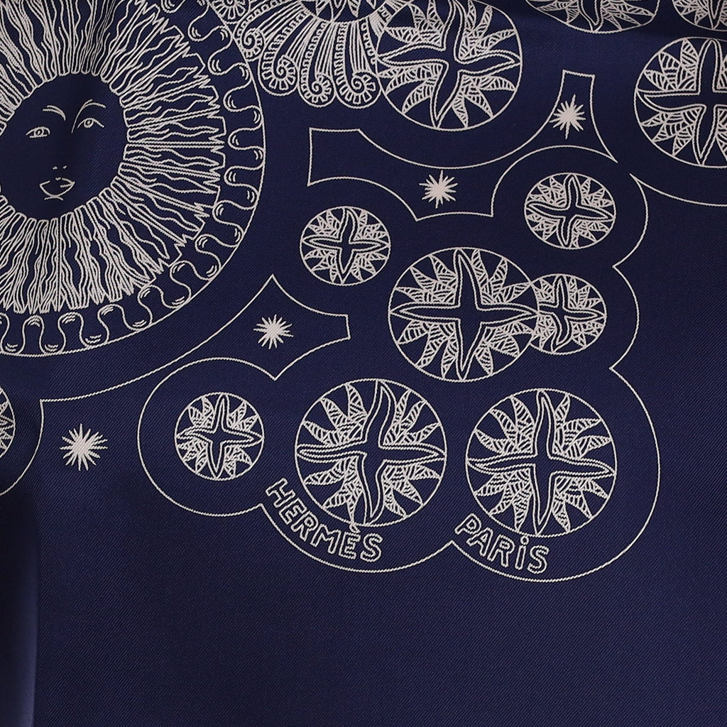Brand New Boxed Hermès Le Roy Soleil Silk Scarf Rare