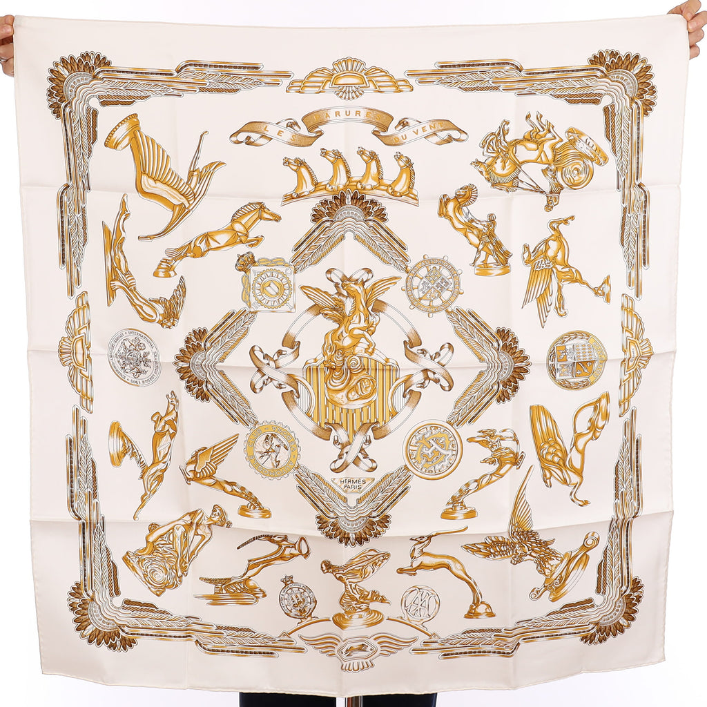 Brand New Boxed Hermès Les Parures du Vent Silk Scarf