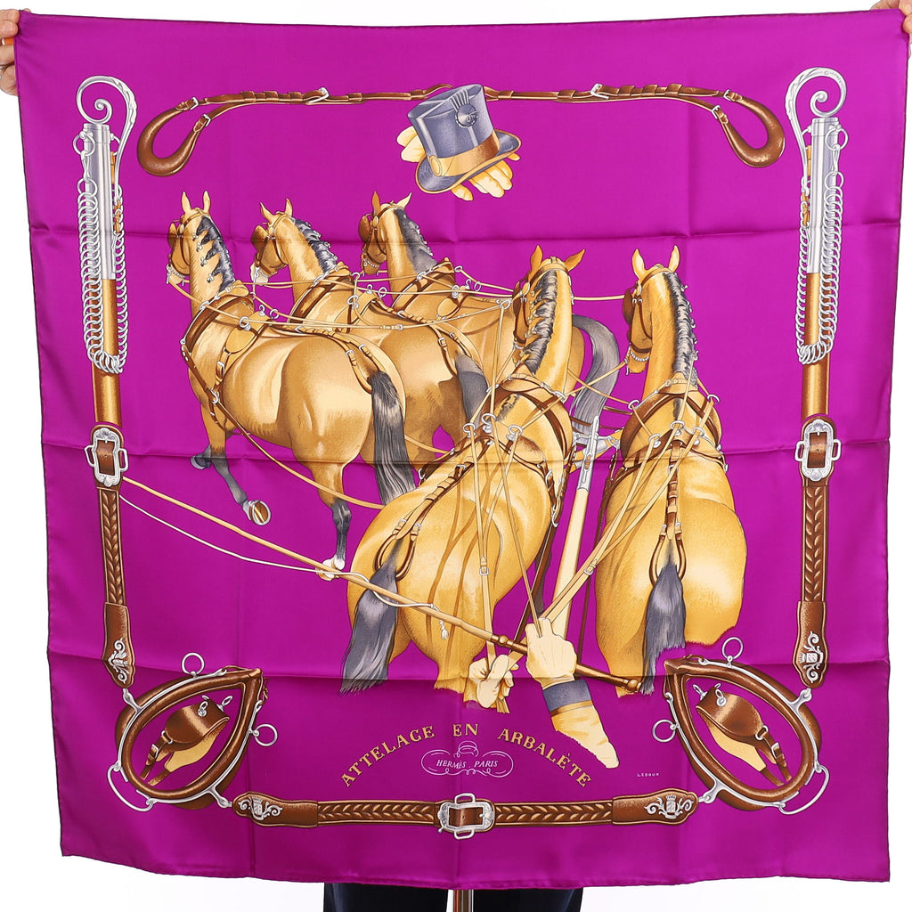 Brand New Boxed Hermès Attelage en Arbalète Silk Scarf