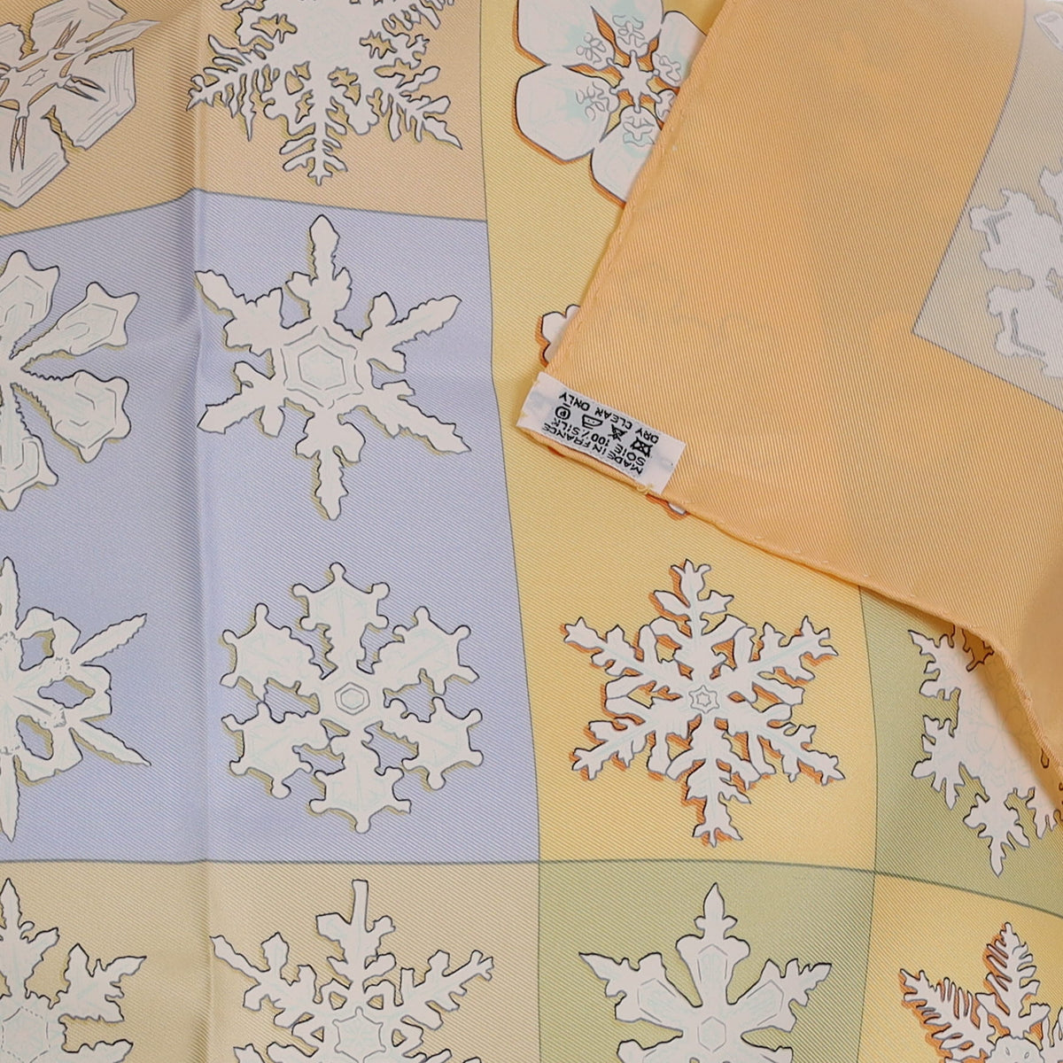 Brand New Boxed Hermès Feùx de L'hiver Silk Scarf