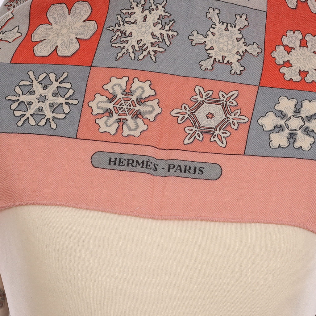 Brand New Boxed Hermès Feux de L'Hiver Cashmere Blend Scarf