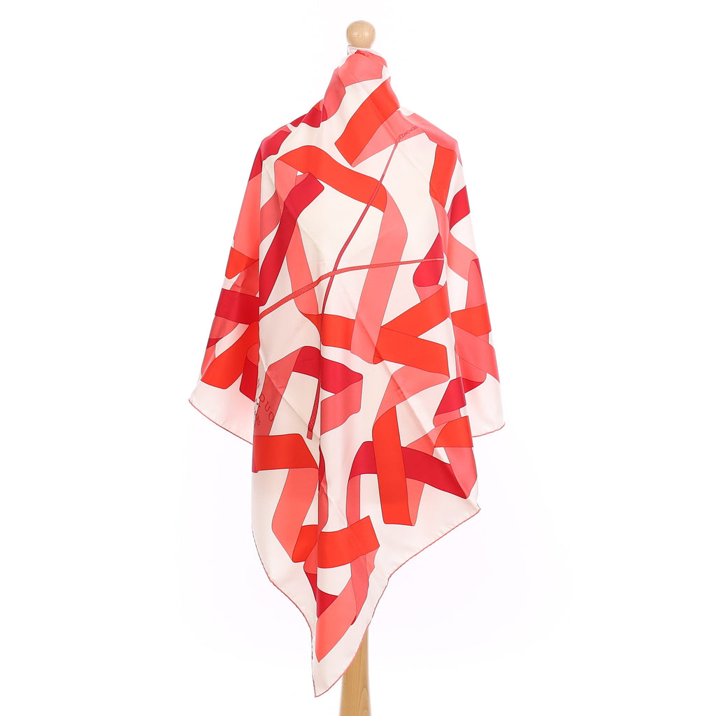 Pristine Boxed Hermès En Duo Silk Scarf
