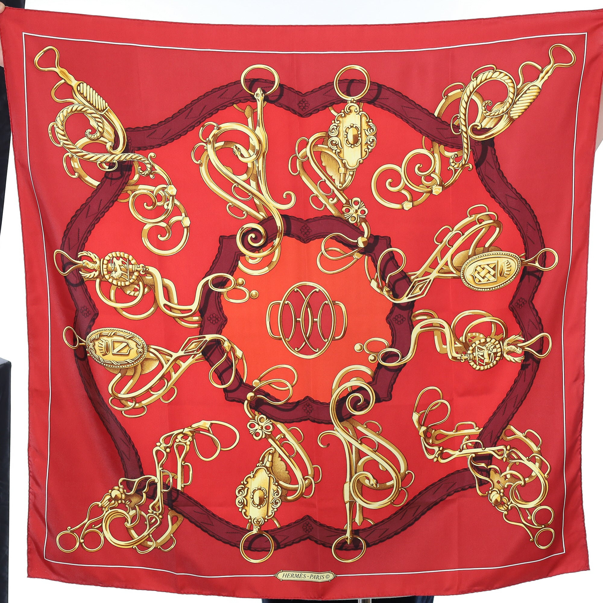 Hermès Mors et Gourmettes Silk Scarf