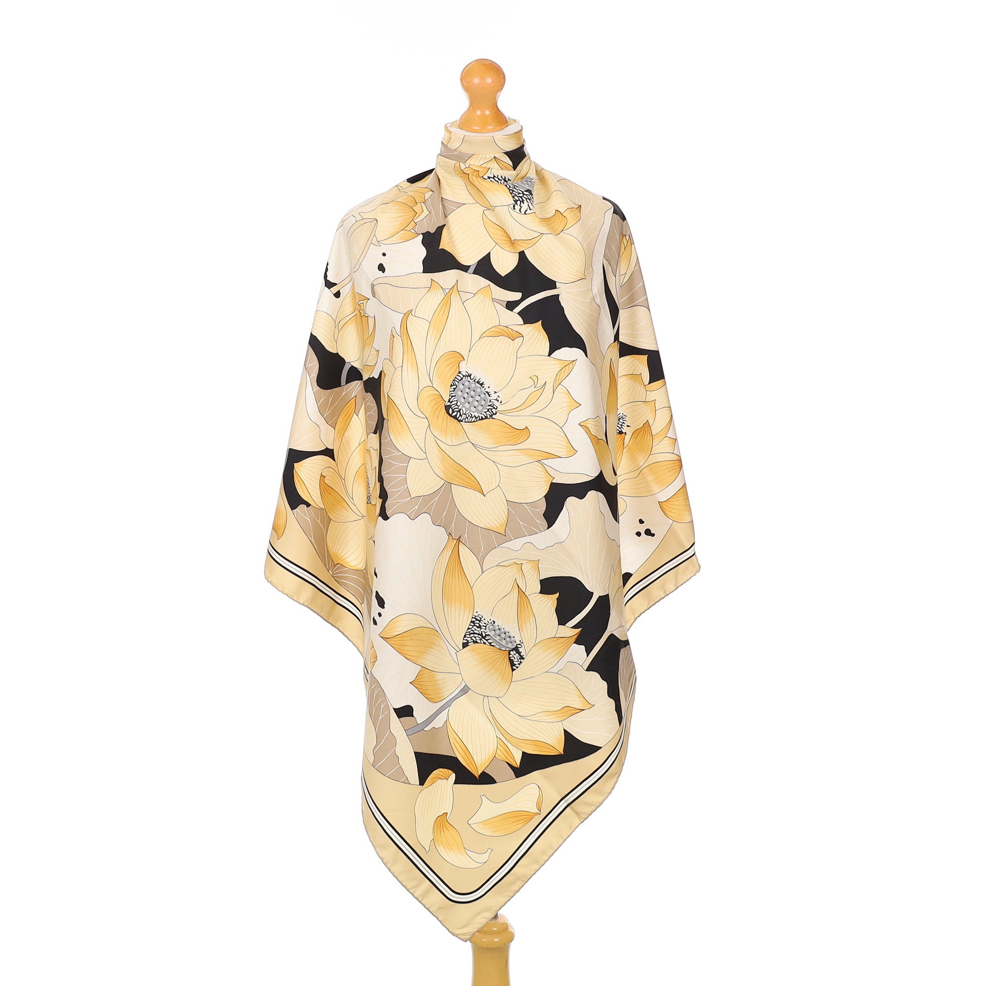 Hermès Fleurs de Lotus Silk Scarf