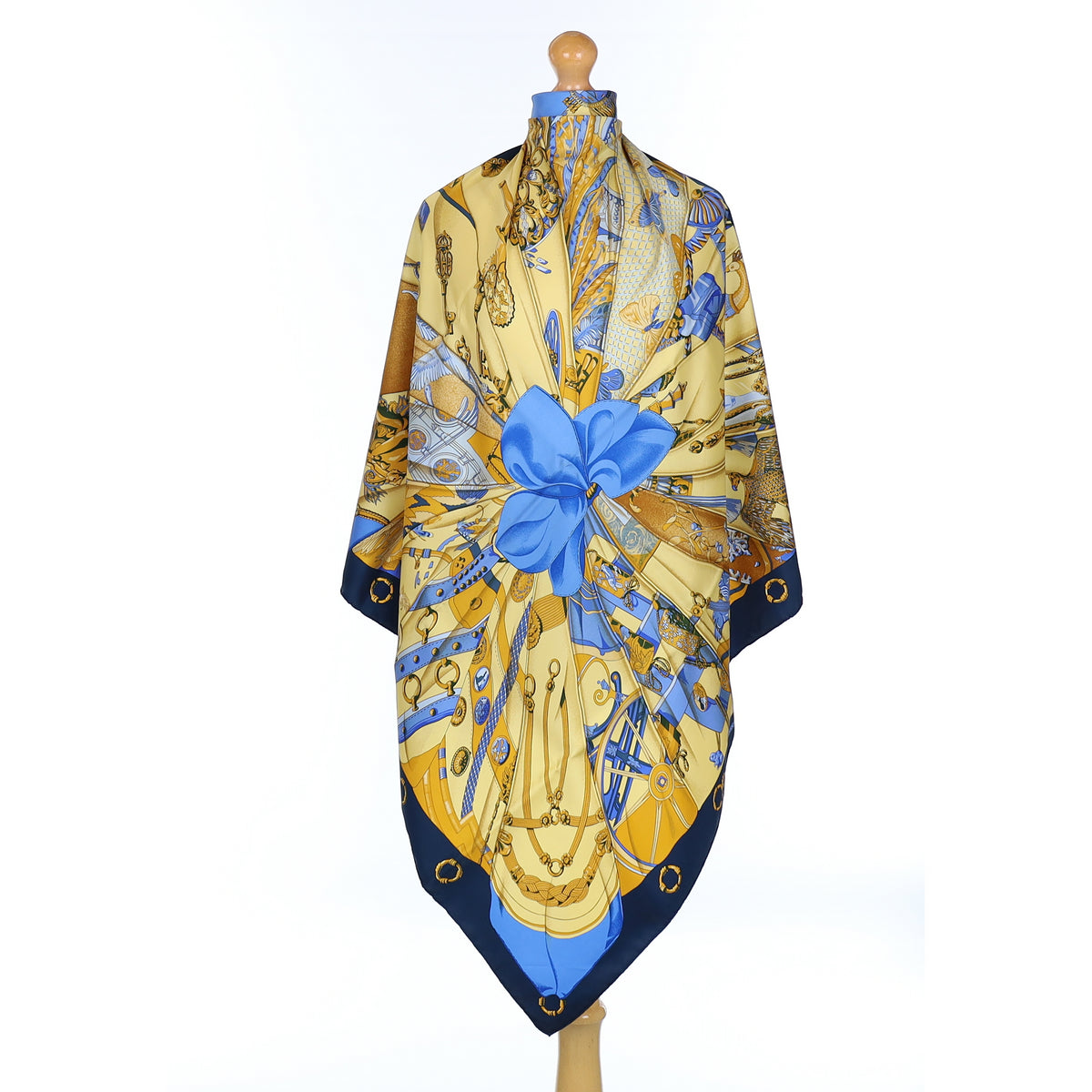 Pristine Boxed Hermès Soleil de Soie Vintage Silk Scarf
