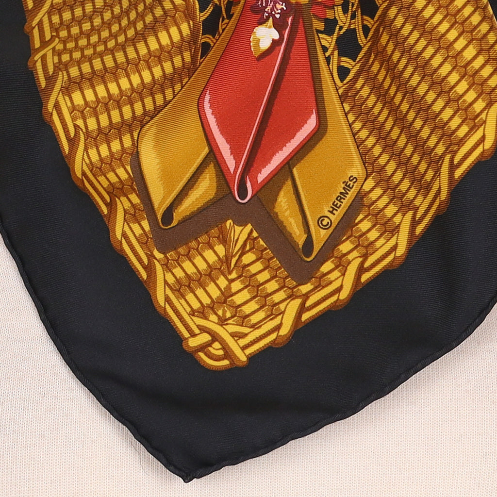Hermès Voitures Paniers Vintage Silk Scarf