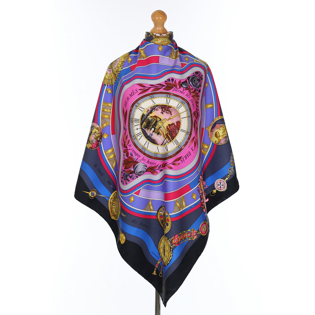 Hermès Parmi Les Fleurs Je Compte les Heures Silk Scarf