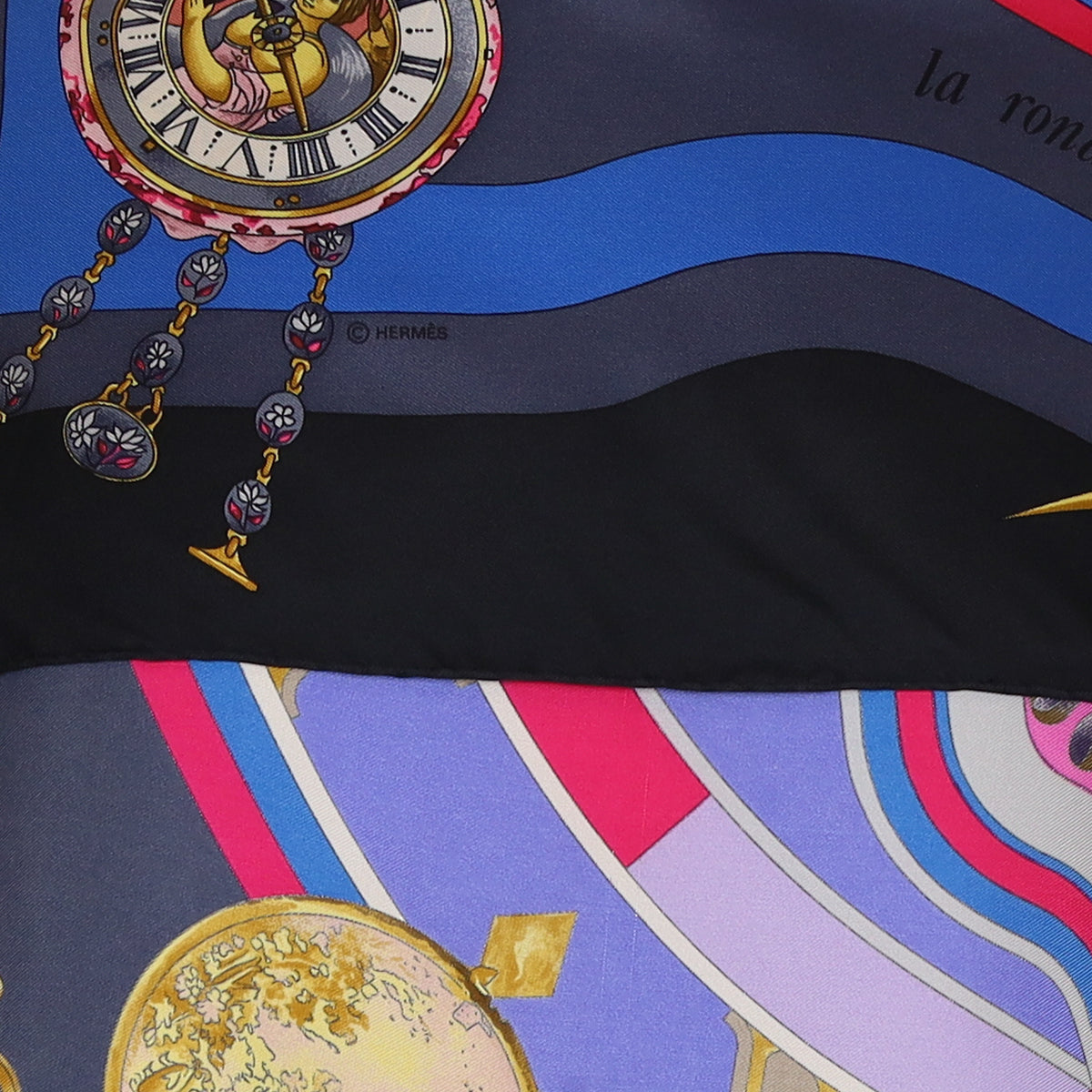 Hermès Parmi Les Fleurs Je Compte les Heures Silk Scarf